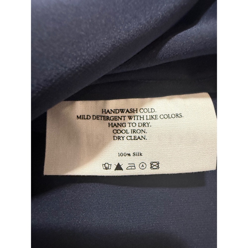 Cozy Earth Womens Navy Blue 100% Silk Satin Short‎ Sleeve Pocket Tee Top Small - Picture 8 of 10